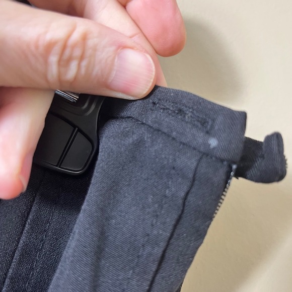 Larry Levine Black Tulip Flared Midi Skirt Rayon Blend Gored Size 12 Office Work - Picture 7 of 9